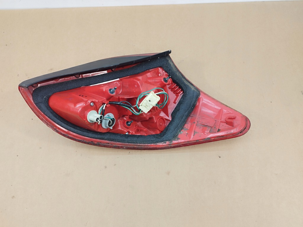 фото №14, Лампа права + ліва задня toyota rav4 iii lata 2005-2008 комплект