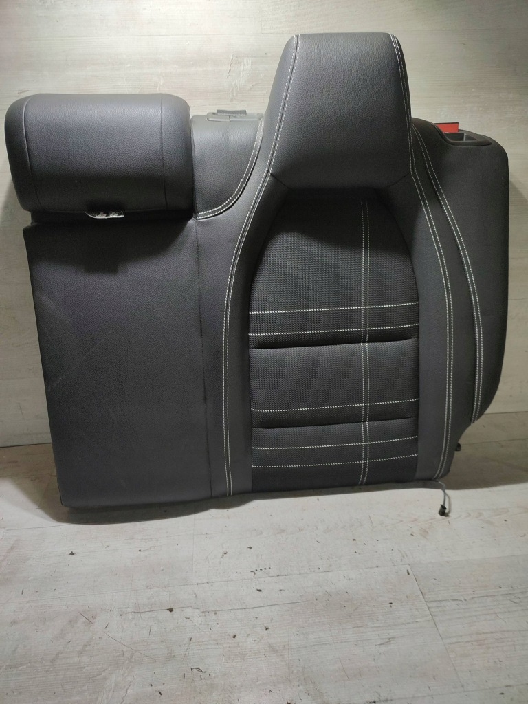 Купити Mercedes-benz gla w156 2015 задня сторона ліва обшивка сидіння спинка