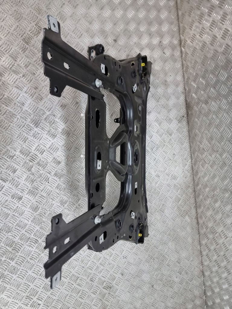 Mercedes-benz eqa 2023 рама допоміжна передня Оригінал