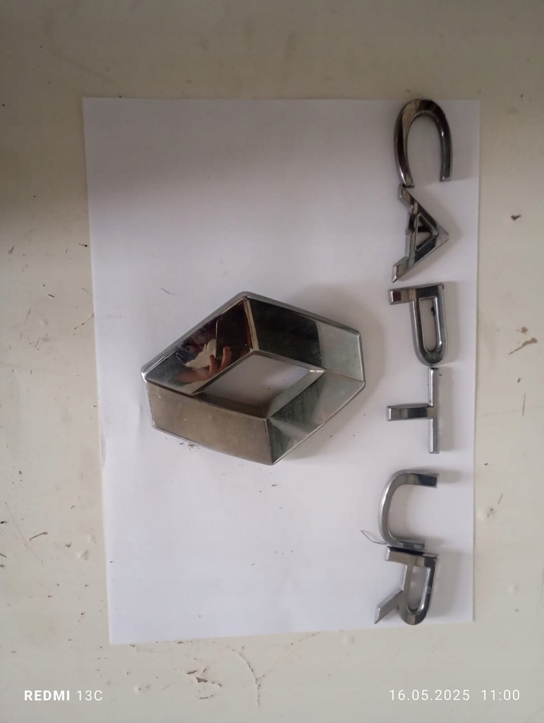 фото №1, Надпис captur разом ze znaczkiem емблема