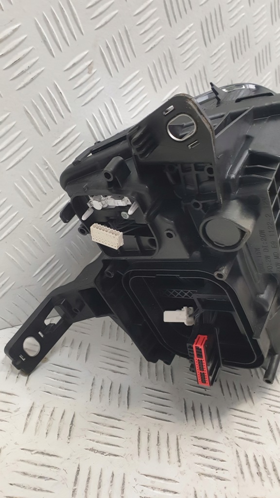 фото №8, Opel astra l vi лампа права правий фара led 9851881180