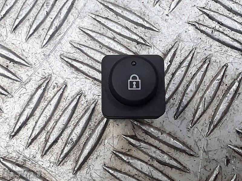 фото №1, 2018 opel crossland переключатель yp00033577