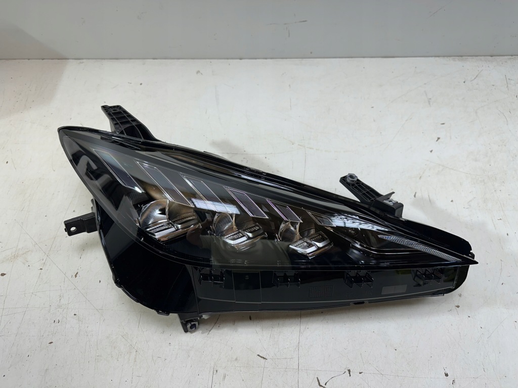 фото №1, Правий full led mg mg4 nowa 100-40178