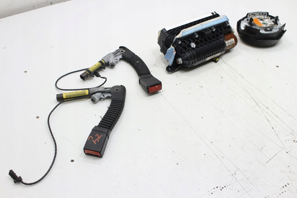 фото №7, Подушка водія пасажира натягувачі bmw z4 e85