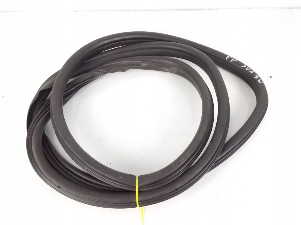 фото №1, Прокладка дверь правый перед peugeot 308 1,6 vti