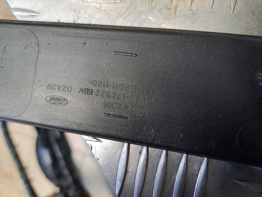 Ford kuga mk2 молдинг бампер задний cv4j-17k922-bbw с Разборки