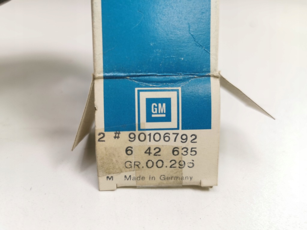 Клапан впускний opel kadett c ascona a оригінальний номер 642635 90106792 Київ