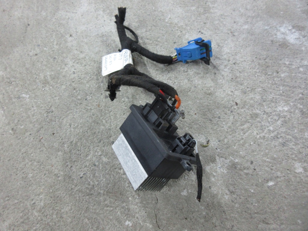 фото №1, Peugeot 5008 ii 2018 r. резистор вентилятор