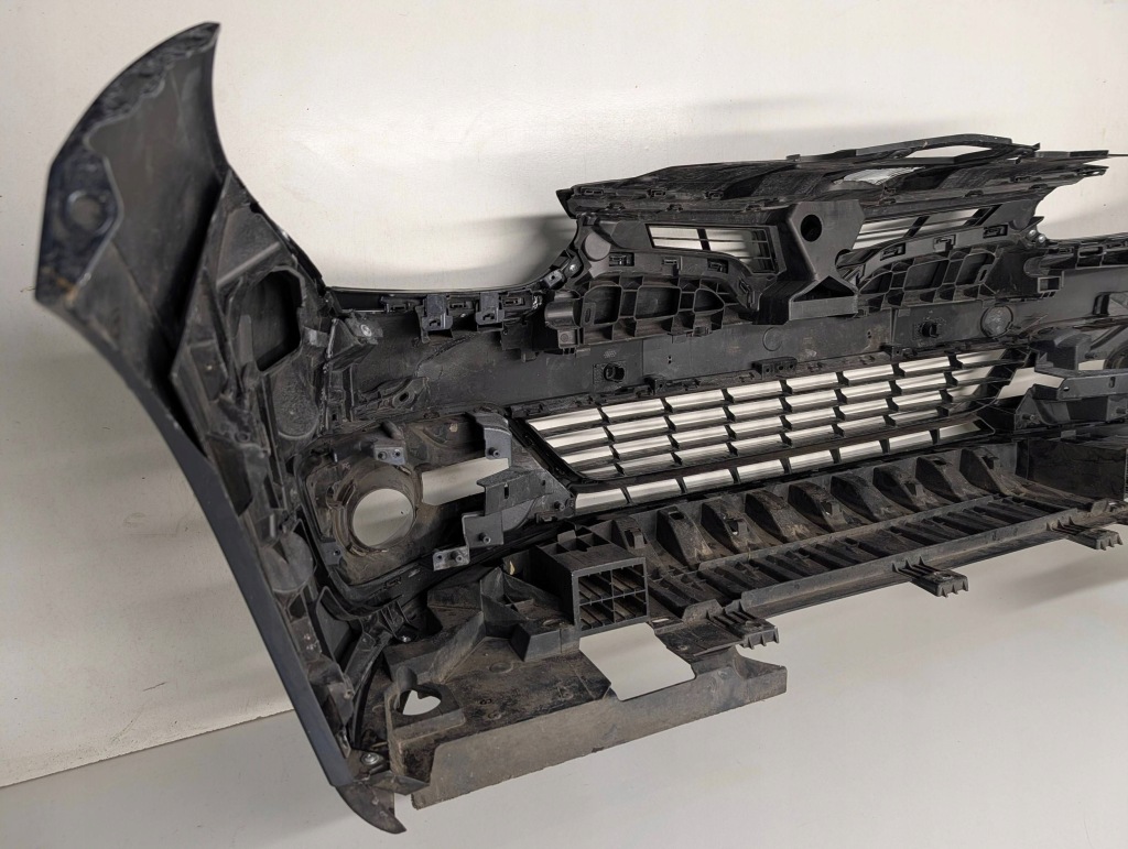 Бампер перед renault megane 3 рестайлинг  2013-2016 в Украине