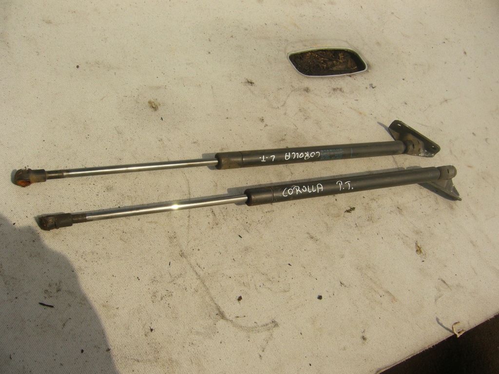 фото №1, Toyota corolla e12 3d привод крышки