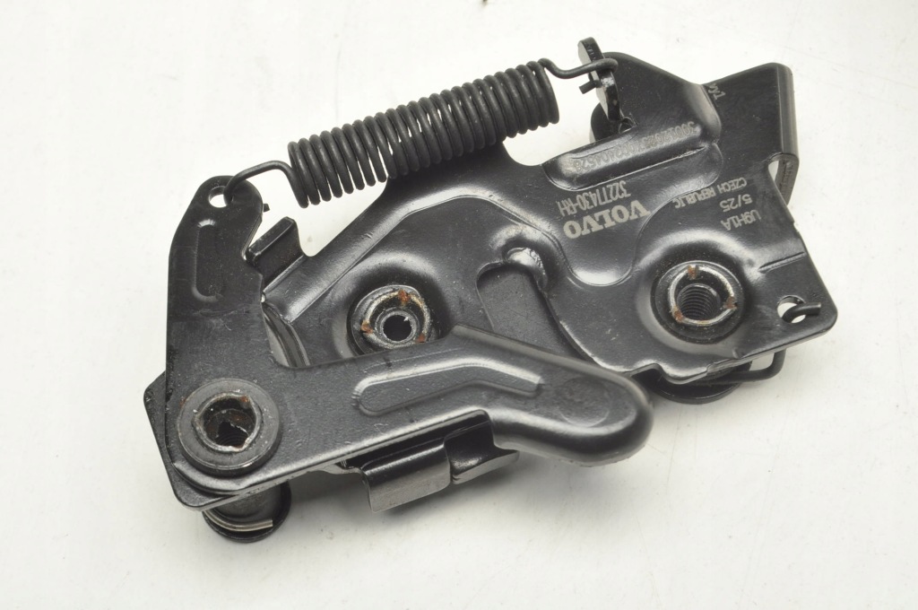 Купить Volvo xc40 замок капот правый 32277430