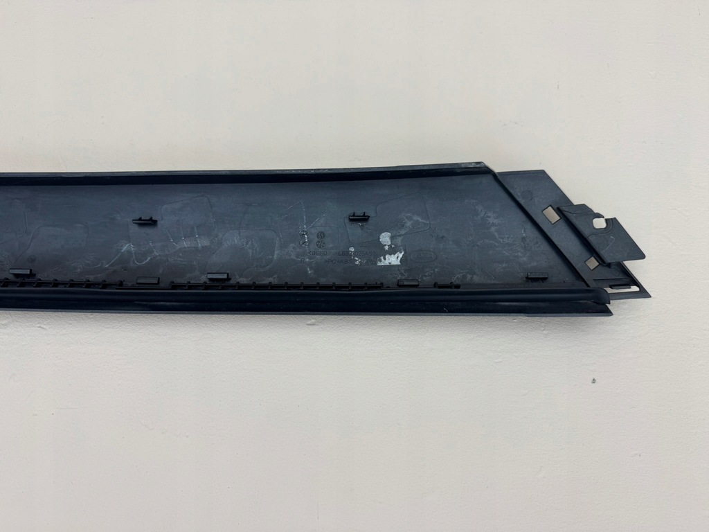 фото №11, Land rover defender 2 ii l663 20r- молдинг скло лобове l8b2-02a52