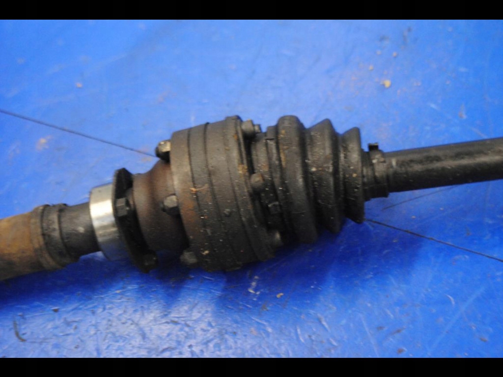 Alfa romeo 147 рестайлінг  1.6b привідний вал права Доставка