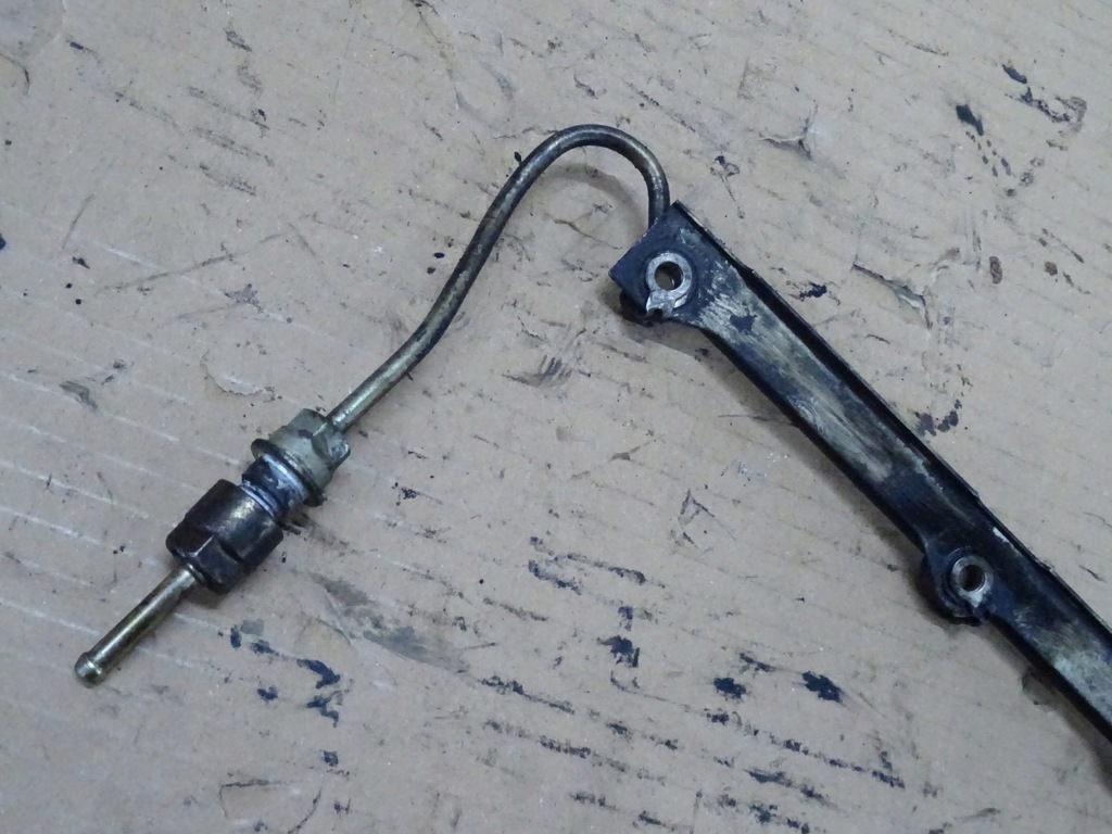 фото №8, Navara d22 молдинг зливна шланг 2,5 di 97-05r