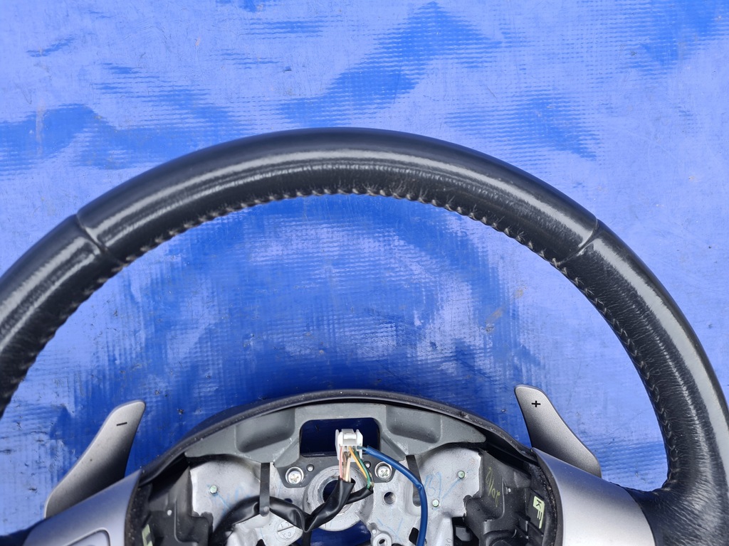 фото №4, Toyota auris i 07-09 воздуховод кожа лепестки переключения