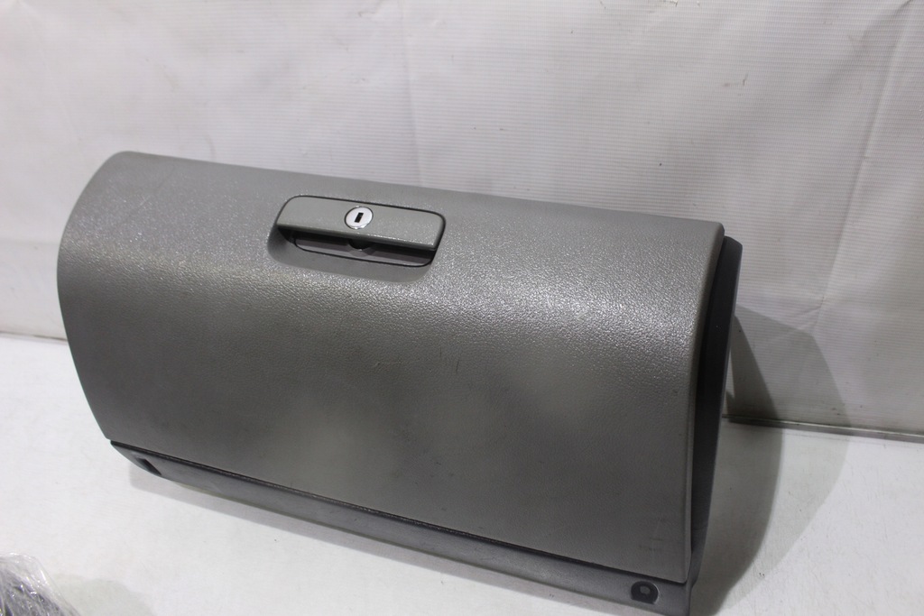 фото №6, Бардачок пасажира skoda octavia i europa