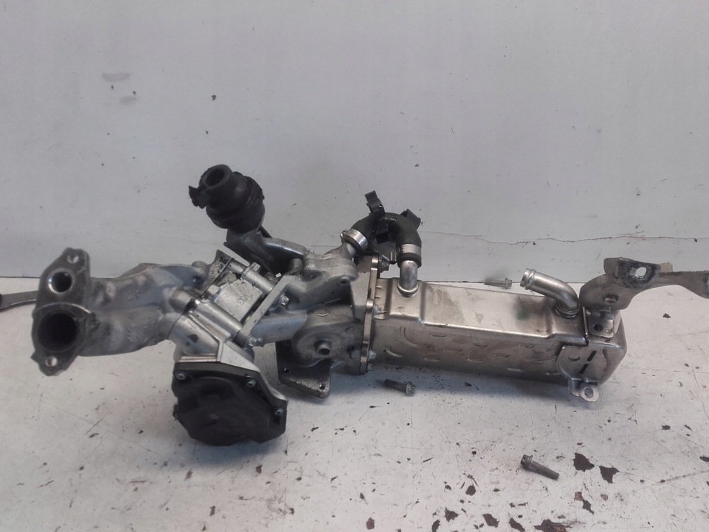 фото №1, Mercedes w212 w204 sprinter w906 2,2 cdi клапан egr