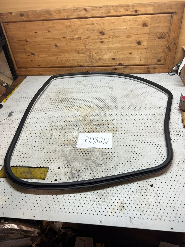 фото №1, Прокладка дверь правый перед skoda fabia i 99-08