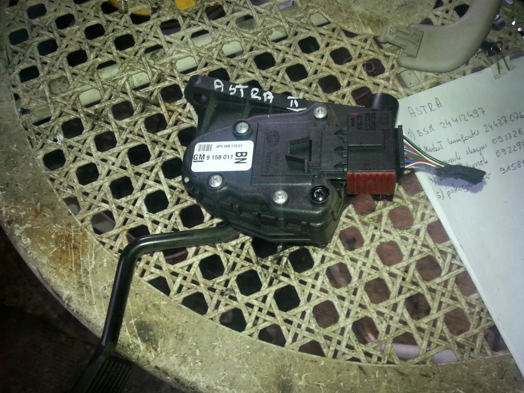 фото №1, Opel astra vectra omega - потенціометр 9158011bm