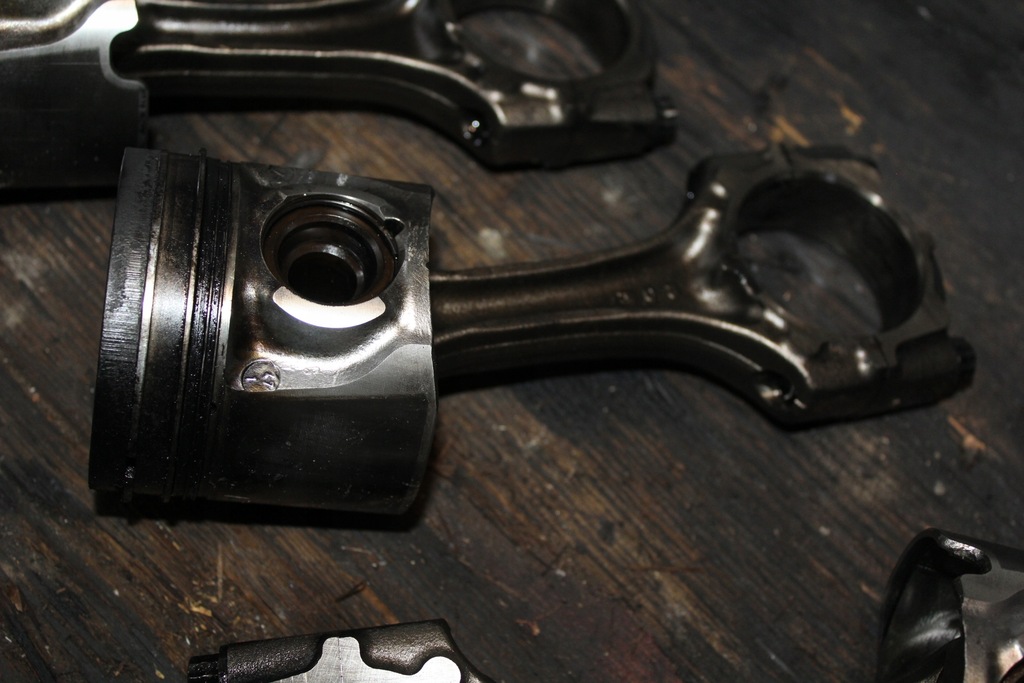 фото №11, Previa ii 2.0 d4d 1cd шатун поршень комплект