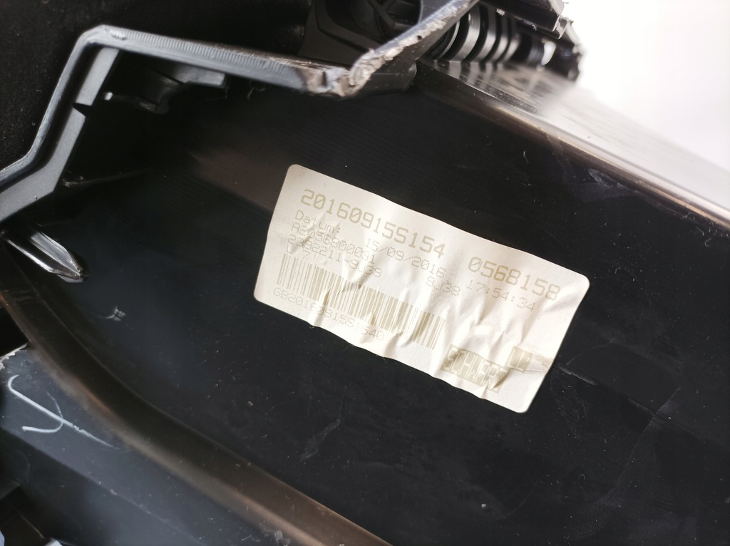 фото №7, Mercedes c w205 бардачок пассажира