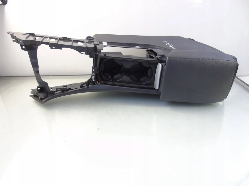 фото №8, Туннель средний подлокотник volvo v70 ii lift