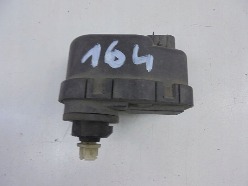 фото №1, Alfa romeo 164 моторчик регулировки фара 0307851313