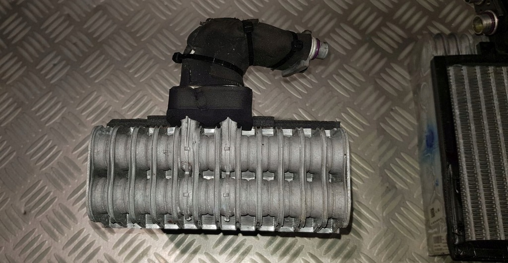 фото №7, Vw touareg porsche cayenne випарник радіатор кондиціонера задня