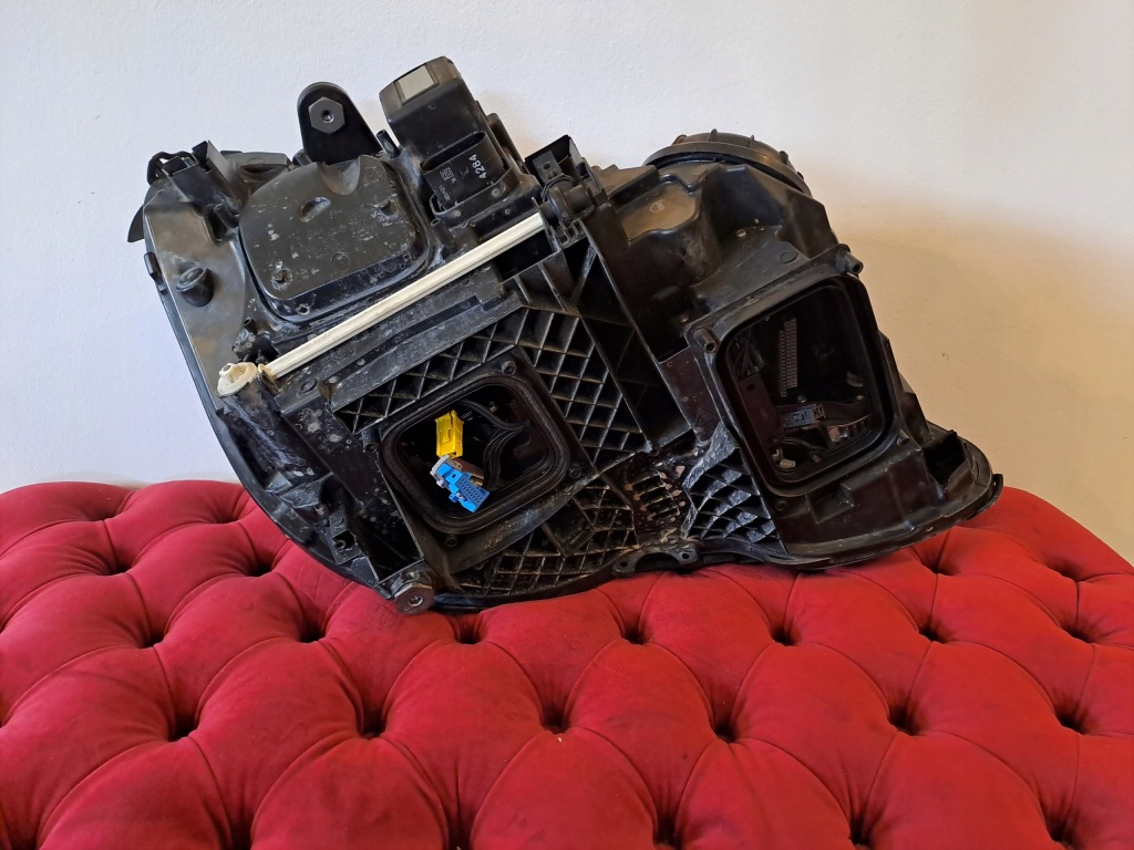 Mercedes e klasa w212 рестайлинг  фара левая перед full led в Украине