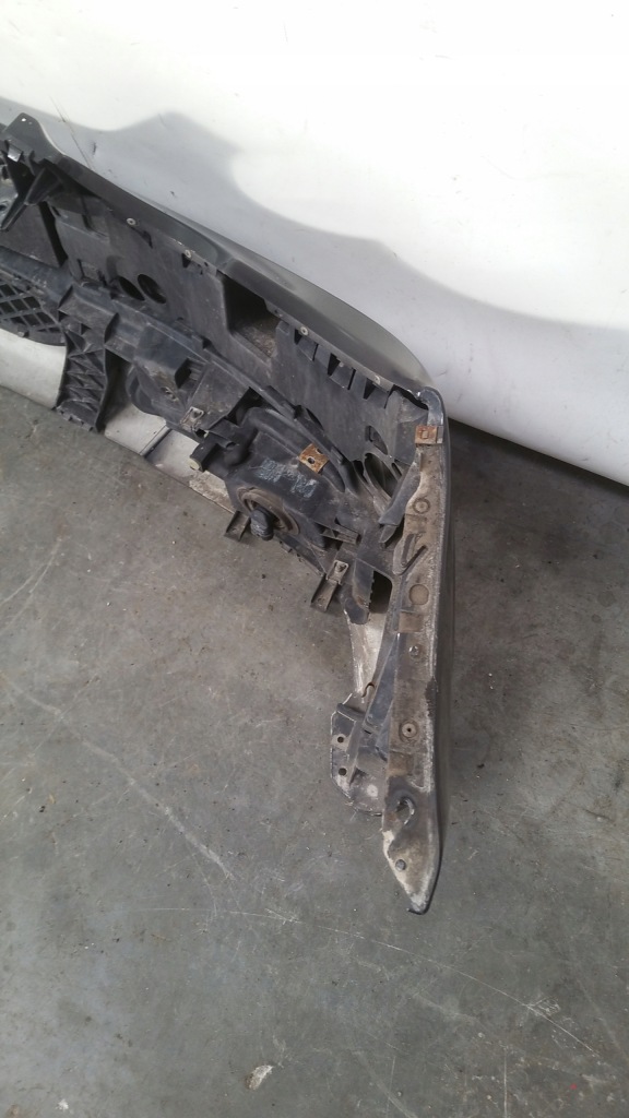 Купити Бампер перед передній 197 mercedes w203