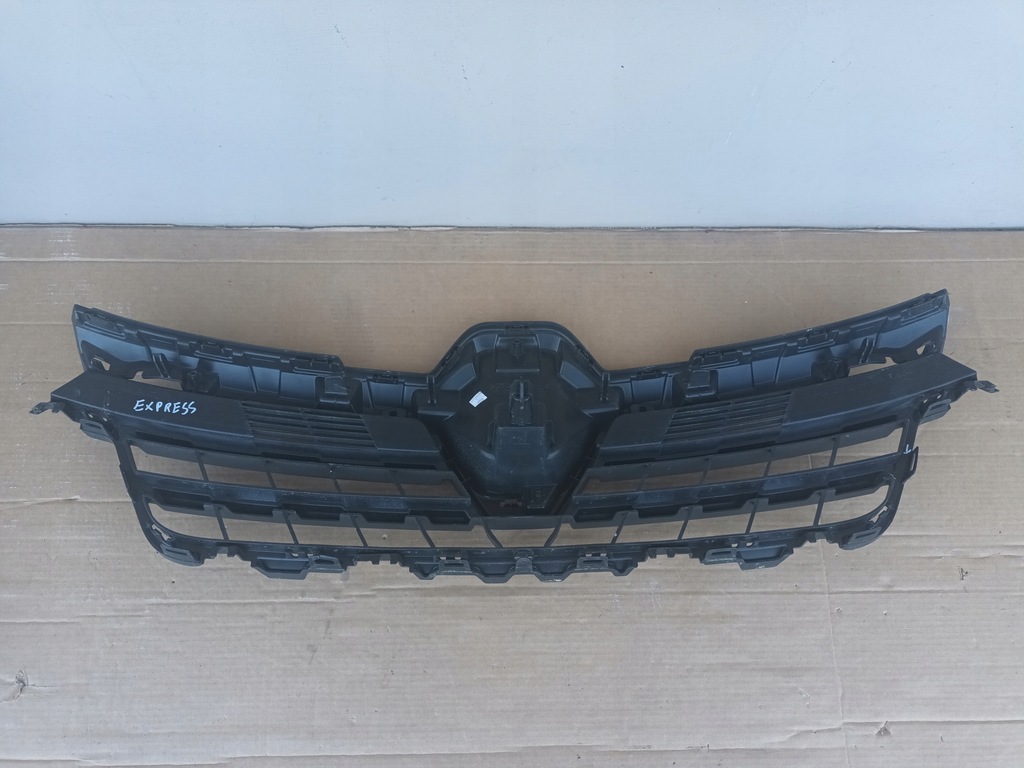 фото №5, Решітка радіатора renault express 2021 - решітка радіатора