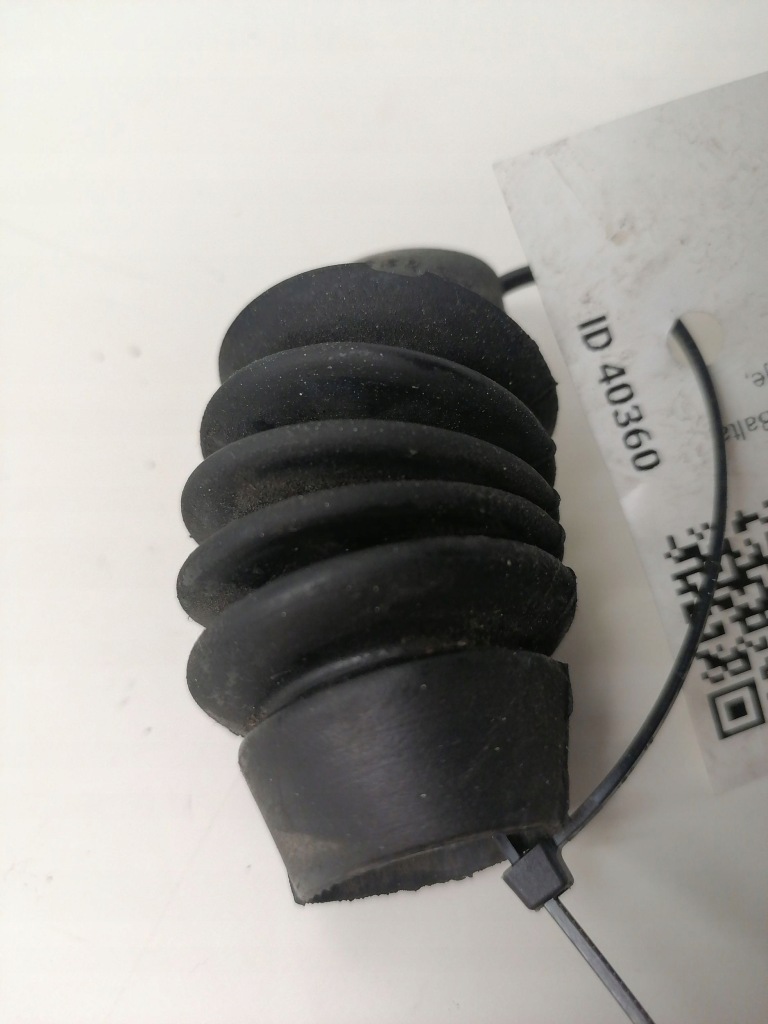 Втулка дверь передних левая сторона mercedes-benz e w123 1268210397 Киев