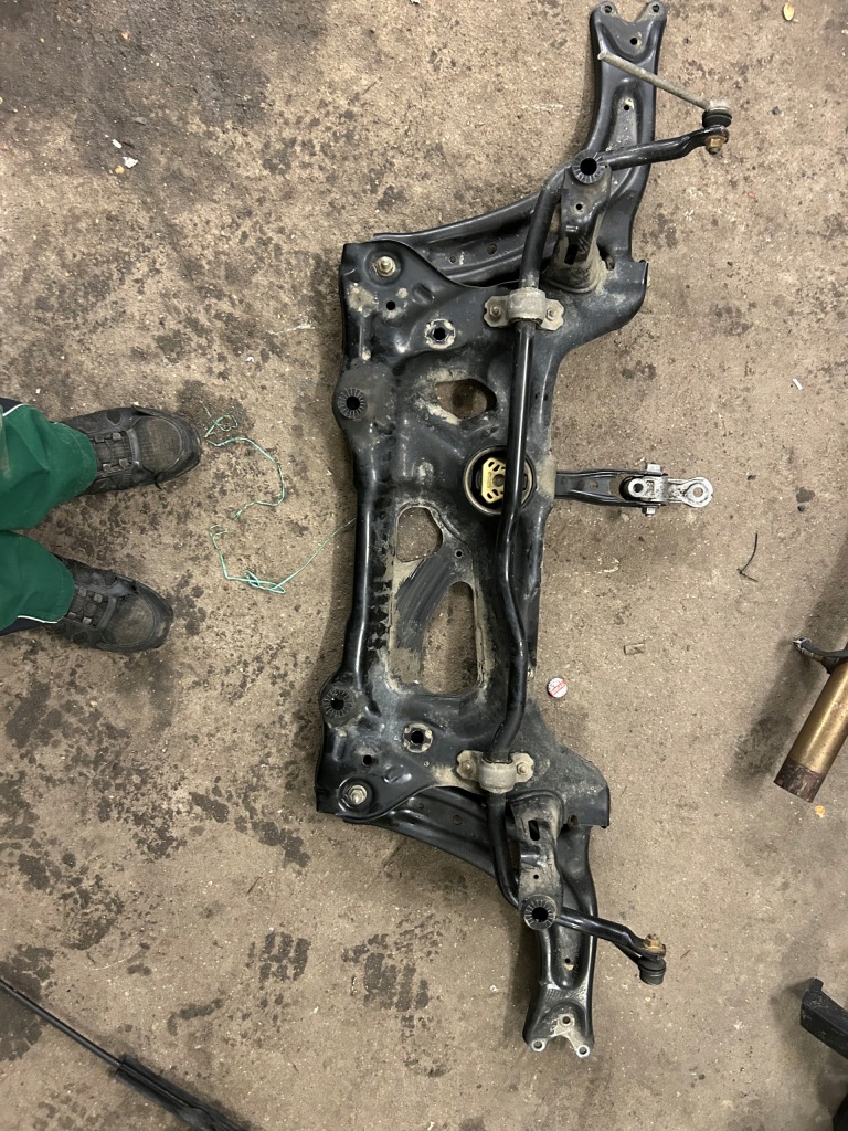 фото №1, Підрамник підвіска підрамник перед 2015-2023 3q0199315d