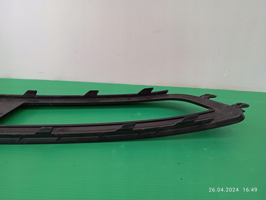 Решётка противотуманной фары правая vw passat b8 3g0853666a Киев