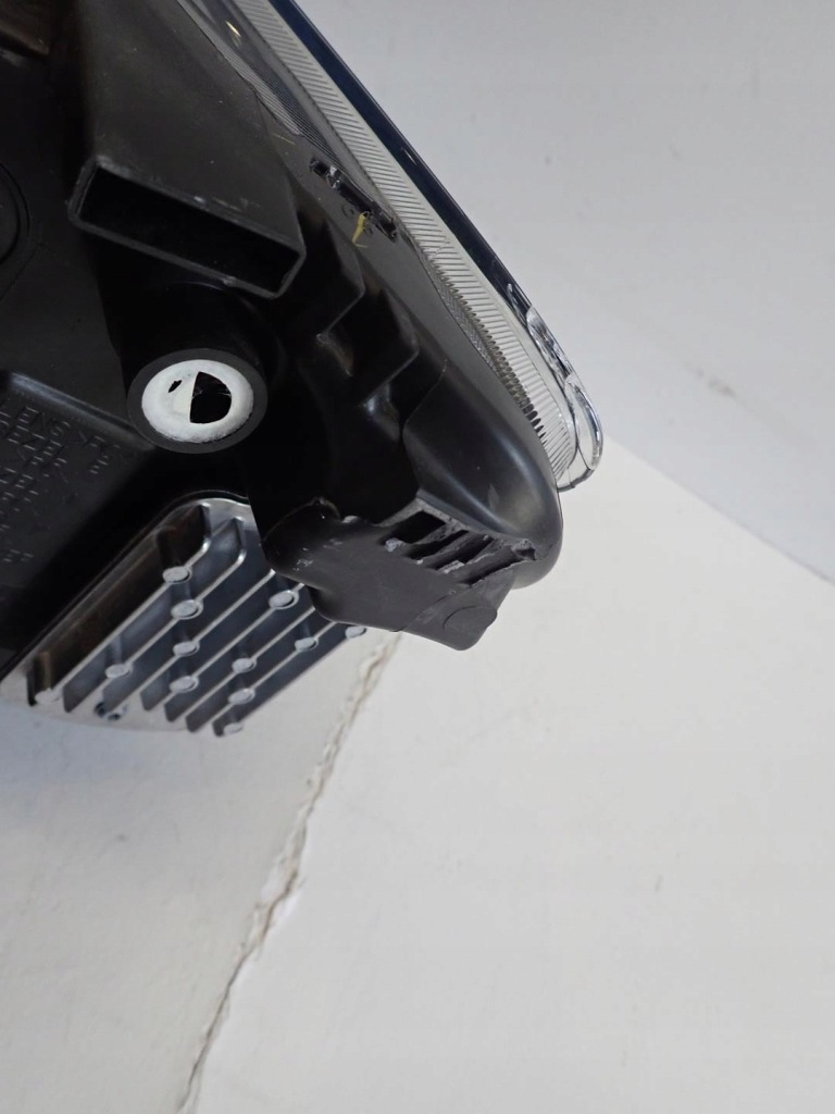 Фара перед передняя правый  ford kuga mk3 2019- full led lv4b-13e016-as с Разборки