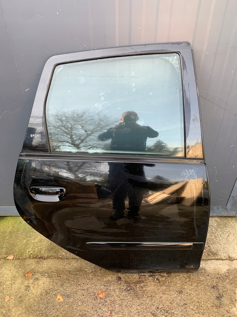 фото №1, Дверь правое задние do mitsubishi colt cz