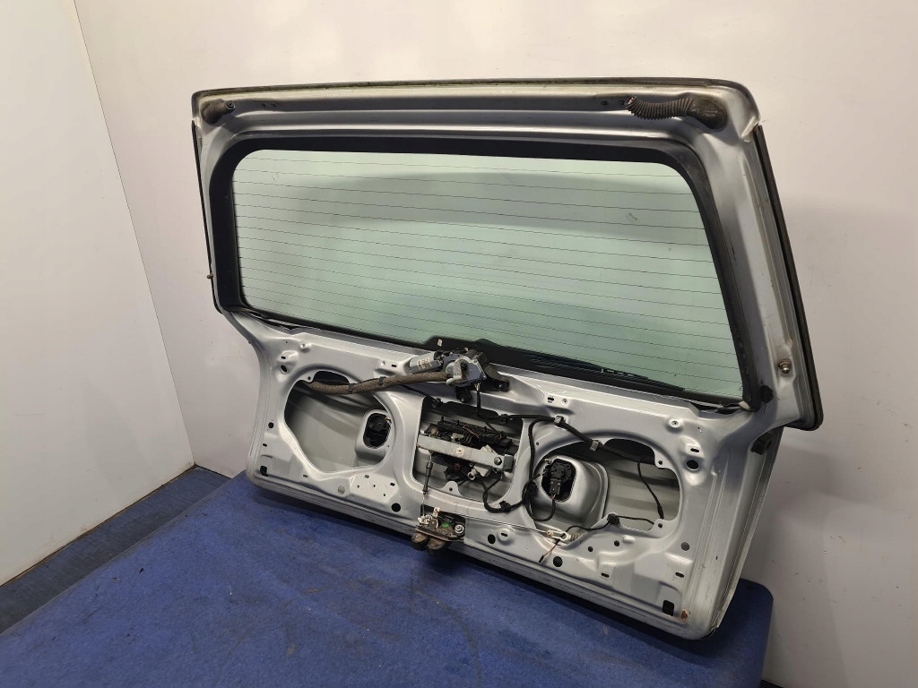 фото №9, Audi a6 c5 kombi задняя крышка багажника багажника ly7w