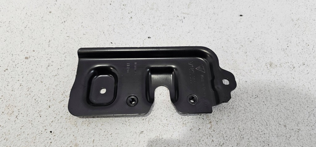 Кронштейн замка капота porsche panamera 971 971805360 новая в Украине