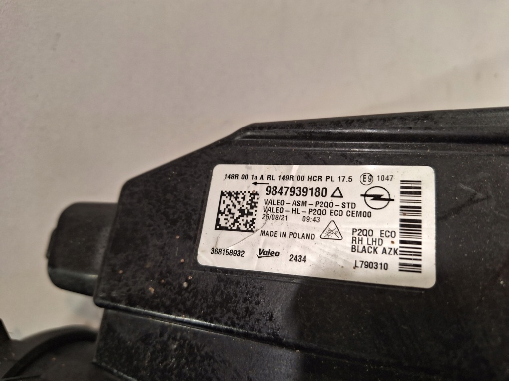 Фара перед правый  новая valeo full led 9847939180 opel mokka b 20- Цена