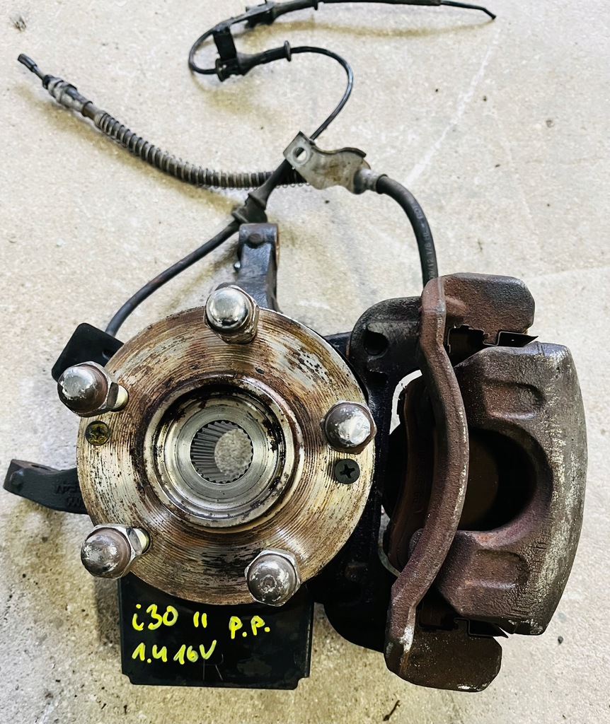 фото №1, Hyundai i30 ii 1.4 16v 12r. поворотний кулак передня права