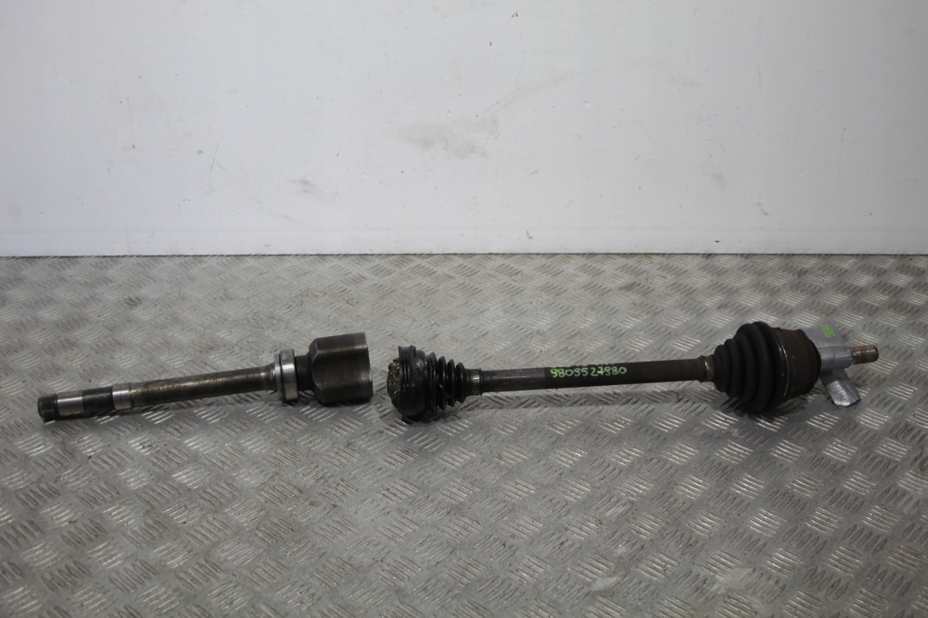 фото №1, Приводной вал правый перед peugeot 308 t9 sw 9809527980