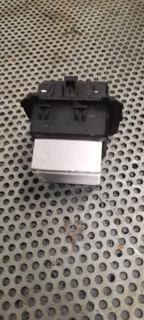 фото №2, Резистор вентилятор t1031332xa renault trafic