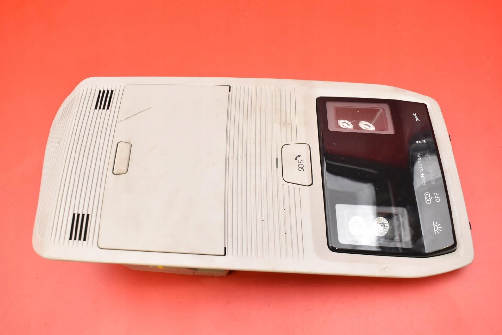 фото №1, Лампа освещение салона перед 5e3868837a skoda octavia 4 iv kombi 19-