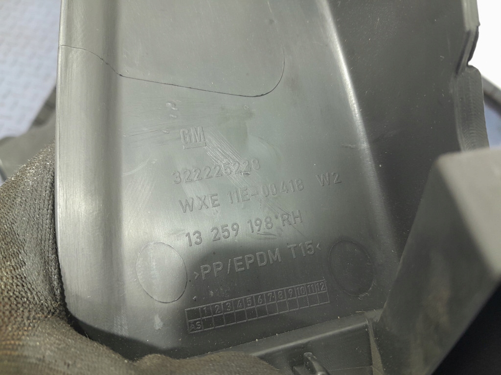 фото №12, Opel astra j sedan комплект защита bok правый