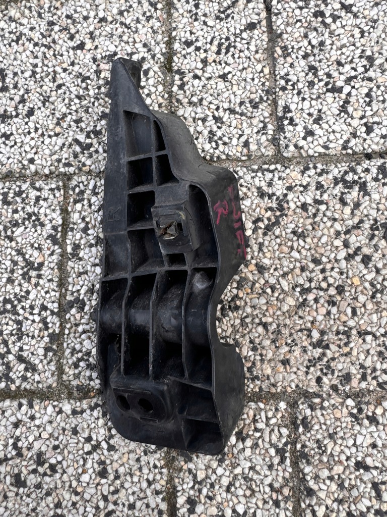 фото №1, Suzuki swift напрямна бампера перед правий