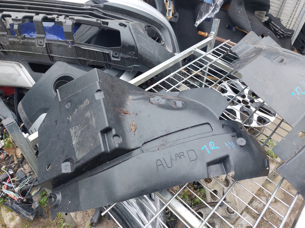 фото №4, Подкрылок перед правое renault trafic iii vivaro 14- комплект