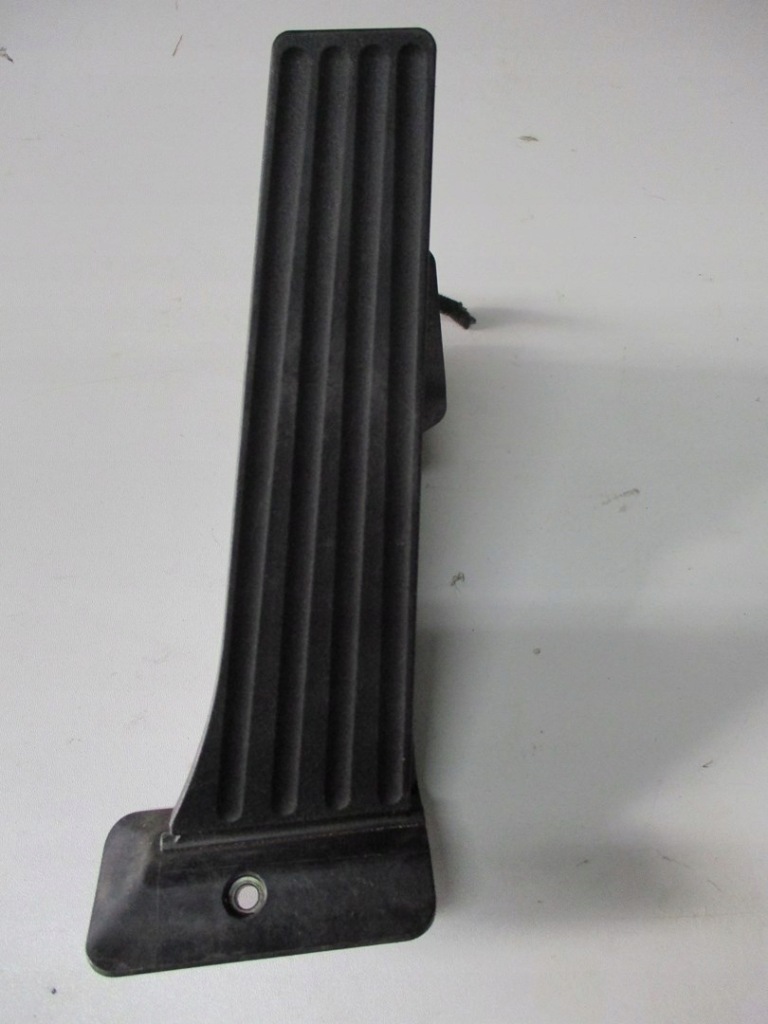 фото №1, Педаль газу bmw 3 f30 6853176