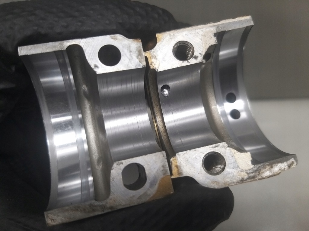 Діодний міст підніжка вкладиш вала 1.6 vti 5f01 partner berlingo 308 r56 7570020 Доставка