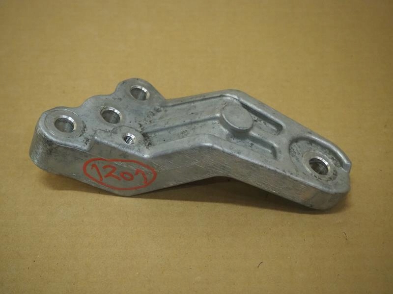 фото №1, Кронштейн двигателя hyundai i30 i 1.6 crdi