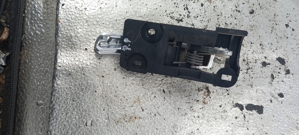 фото №2, Ручка внутренняя правая перед alfa romeo 147 02r